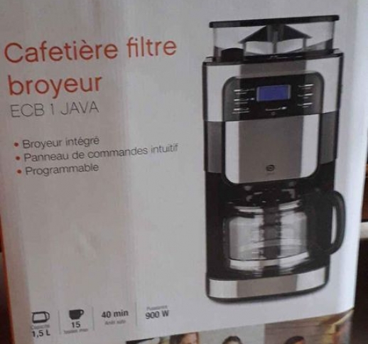 machine à café filtre avec broyeur
